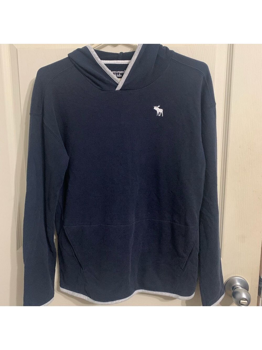 ❤️❤️Abercrombie kids knit hoodie Long Sleeve  Blue Size 13/14 kangaroo pocket